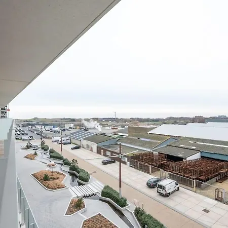 New With Stunning Views, Pool And Fitness Lägenhet Oostende
