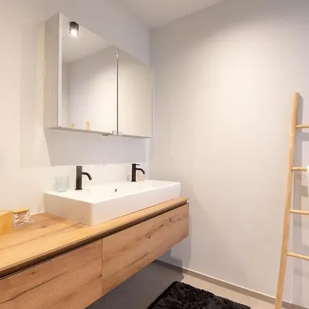 New With Stunning Views, Pool And Fitness Lägenhet Oostende